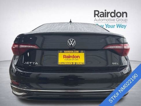 Used 2022 Volkswagen Jetta SEL image 4
