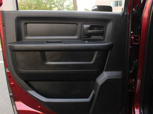 Used 2018 RAM 2500 Tradesman w/ Chrome Appearance Group AWD/4WD image 20