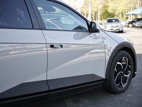 Used 2023 Hyundai Ioniq 5 SE AWD/4WD image 7
