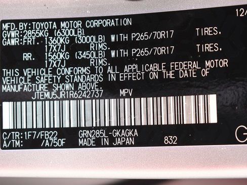 Certified 2024 Toyota 4Runner SR5 AWD/4WD image 33