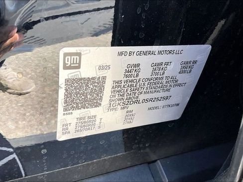 Used 2025 GMC Yukon Denali AWD/4WD image 14