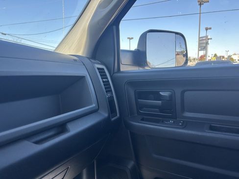 Used 2018 RAM 3500 Tradesman w/ Popular Equipment Group image 21