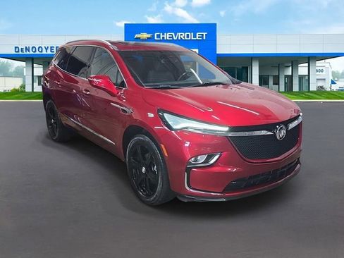 Used 2023 Buick Enclave Essence w/ Experience Buick Package AWD/4WD image 7