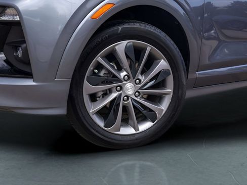 Used 2022 Buick Encore GX Essence w/ Experience Buick Package FWD image 4