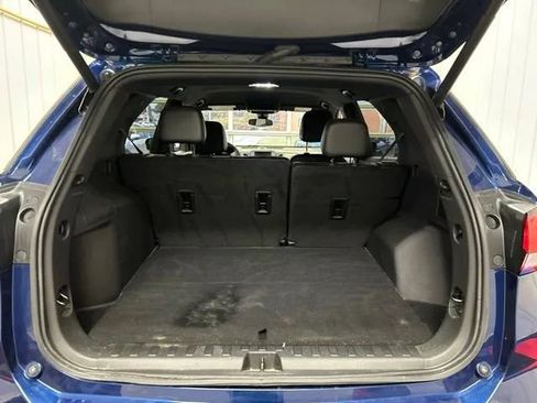 Used 2023 Chevrolet Equinox RS AWD/4WD image 15
