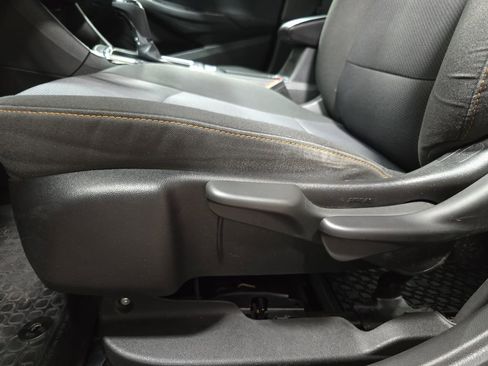 Certified 2019 Chevrolet Cruze LS FWD image 28