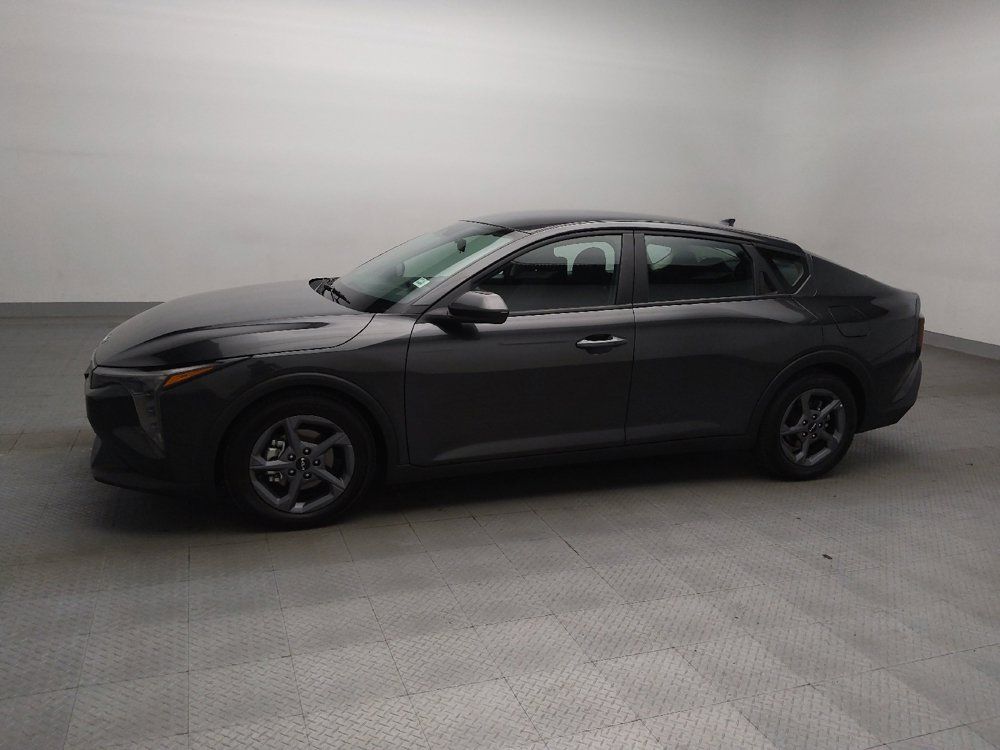 Used 2025 Kia K4 FWD image 2