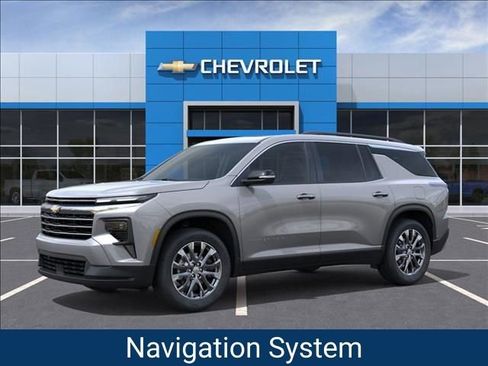 New 2026 Chevrolet Traverse LT image 2