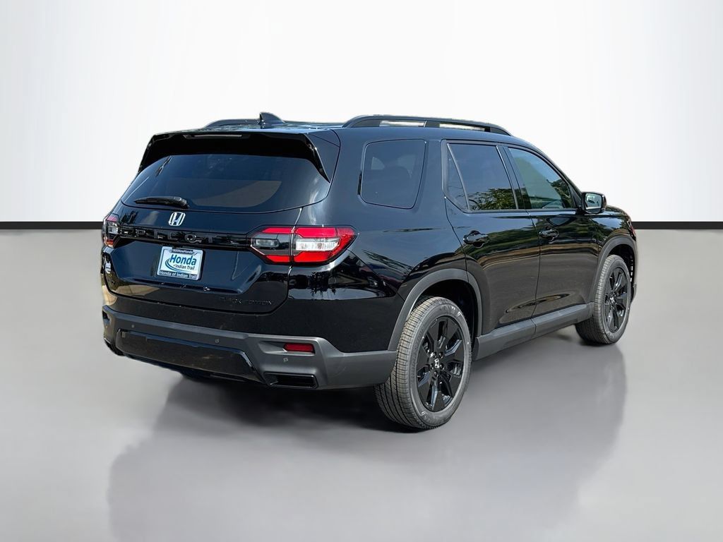 New 2026 Honda Pilot Black Edition image 9