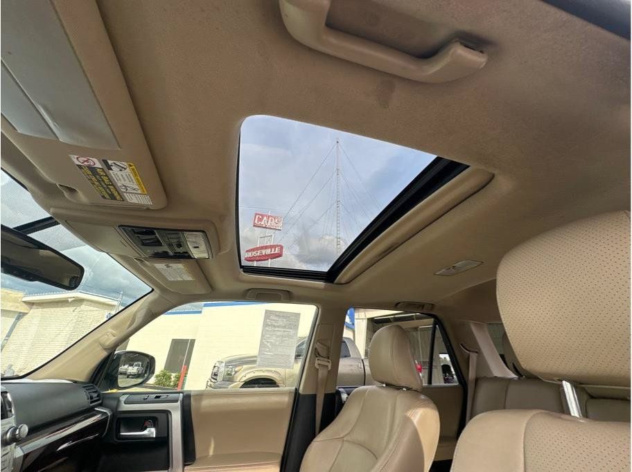 Used 2015 Toyota 4Runner Limited AWD/4WD image 25