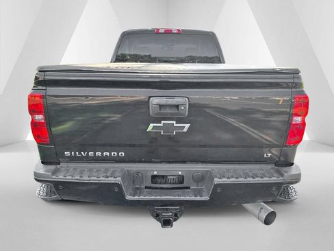 Used 2019 Chevrolet Silverado 2500 LT w/ Midnight Edition AWD/4WD image 6