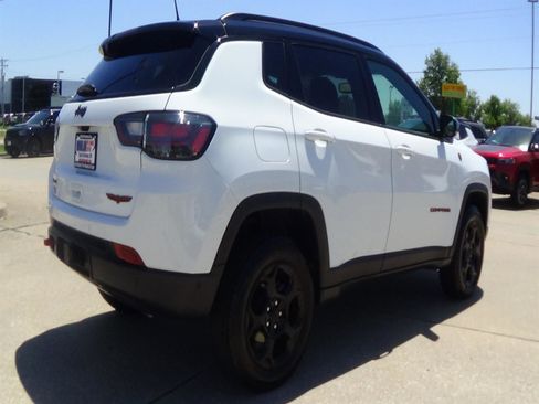 Certified 2024 Jeep Compass Trailhawk w/ Trailhawk Elite Group AWD/4WD image 6
