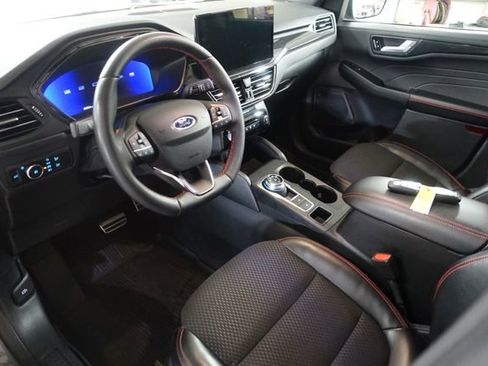 Used 2024 Ford Escape ST-Line Select w/ Tech Pack #2 AWD/4WD image 10