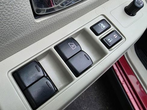 Used 2014 Subaru Crosstrek 2.0i Premium image 16