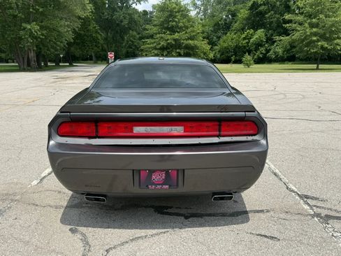 Used 2013 Dodge Challenger R/T RWD image 5
