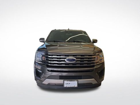 Used 2019 Ford Expedition XLT w/ Equipment Group 202A RWD image 12