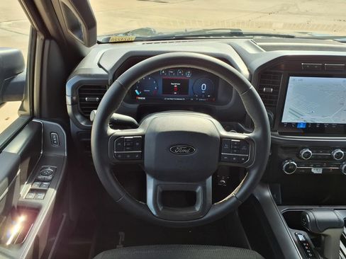 Used 2024 Ford F150 XLT w/ XLT Black Appearance Package RWD image 15