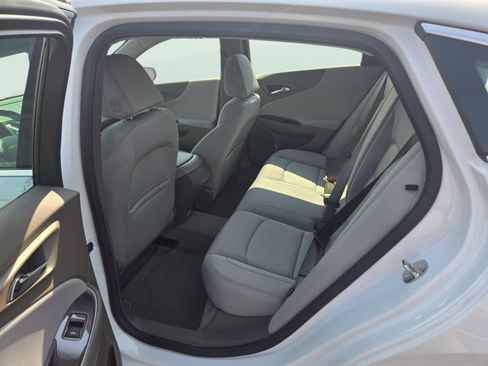 Used 2022 Chevrolet Malibu LS FWD image 11