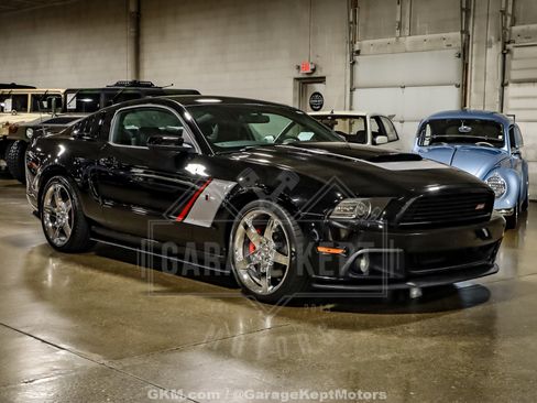 Used 2013 Ford Mustang GT Premium RWD image 12