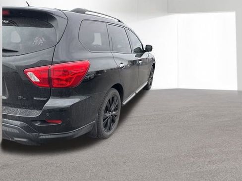 Used 2018 Nissan Pathfinder SL w/ Midnight Edition Package image 31