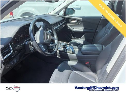 Used 2019 Audi Q7 3.0T Premium Plus AWD/4WD image 18