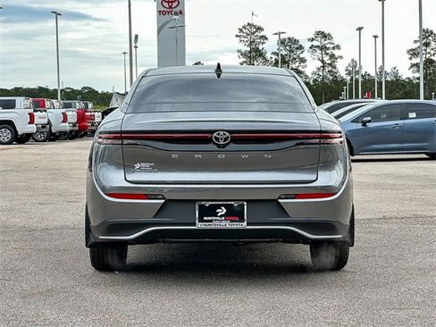 New 2026 Toyota Crown XLE image 7