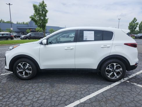 Used 2020 Kia Sportage LX FWD image 12