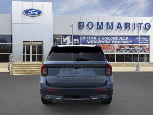 New 2026 Ford Explorer Active w/ Active Comfort Package image 5