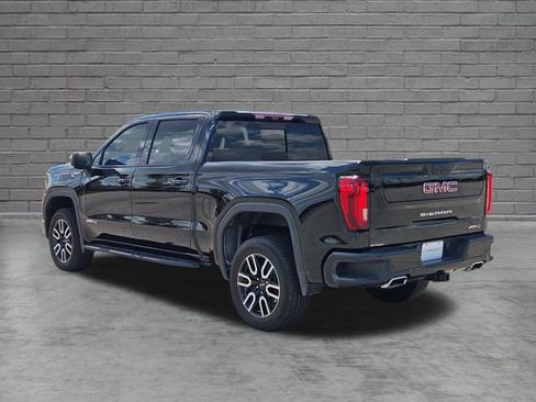 Used 2024 GMC Sierra 1500 AT4 w/ Technology Package AWD/4WD image 3