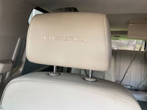 Used 2016 GMC Yukon XL Denali w/ Open Road Package AWD/4WD image 14