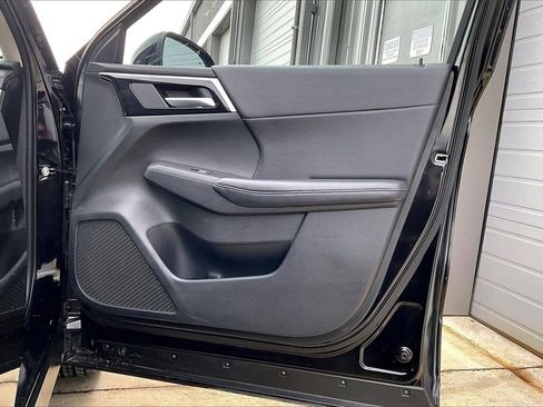 Used 2024 Mitsubishi Outlander SE image 23