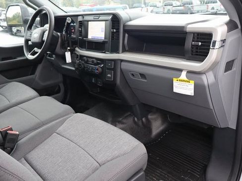 New 2026 Ford F550 4x4 Regular Cab Super Duty image 29