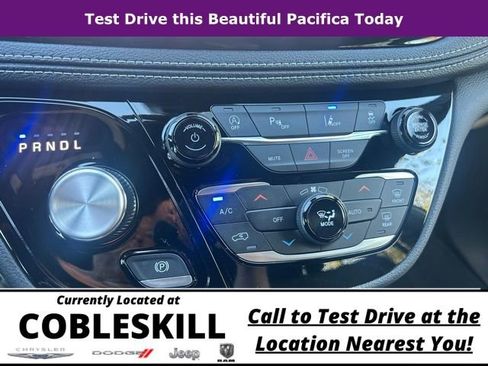 New 2026 Chrysler Pacifica Select FWD image 26