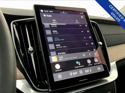 Certified 2025 Volvo XC90 B6 Plus image 8