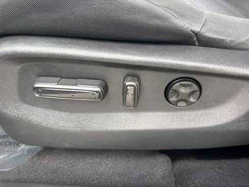 Used 2020 Honda CR-V EX image 10