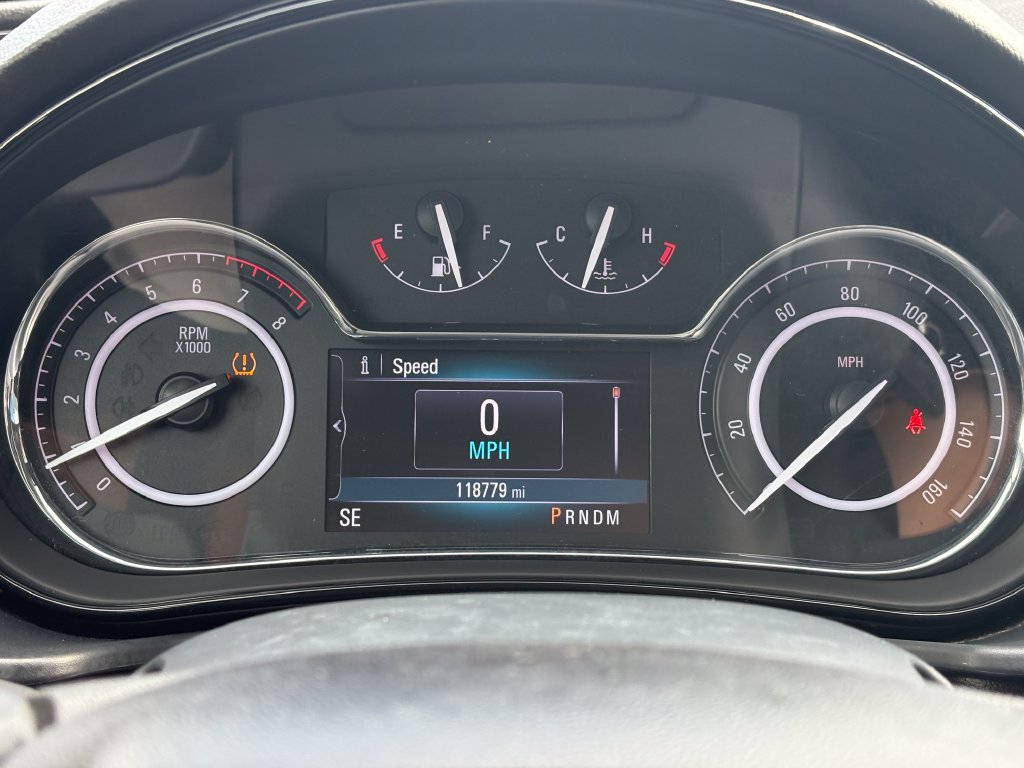 Used 2017 Buick Regal Sport Touring FWD image 5