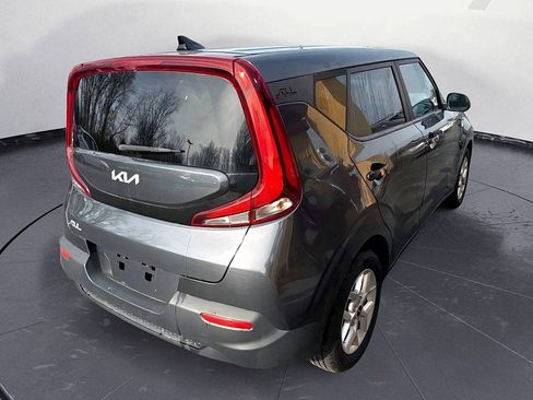 Used 2022 Kia Soul LX w/ Technology Package FWD image 5