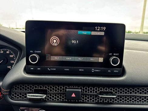 Used 2025 Honda HR-V Sport image 16