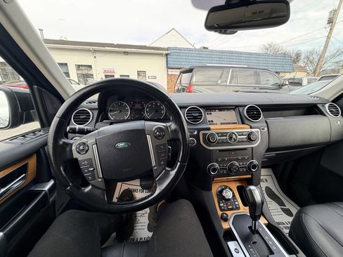 Used 2013 Land Rover LR4 HSE image 3