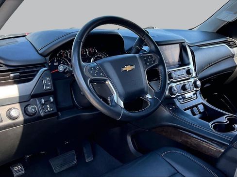 Used 2019 Chevrolet Tahoe LT w/ RST Edition AWD/4WD image 18