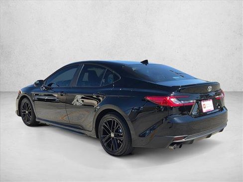 Certified 2025 Toyota Camry SE FWD image 8