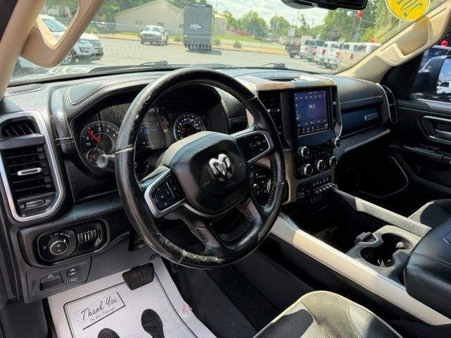 Used 2019 RAM 1500 Laramie AWD/4WD image 5