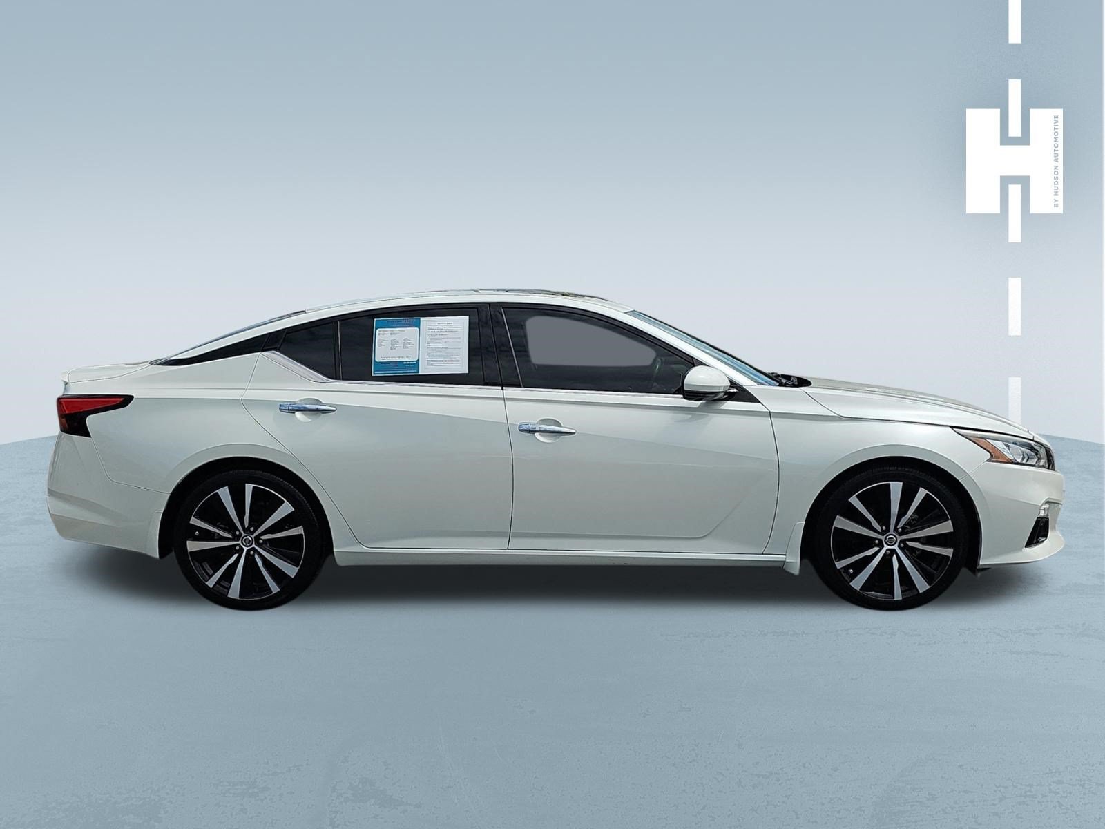 Used 2019 Nissan Altima 2.5 Platinum FWD image 3