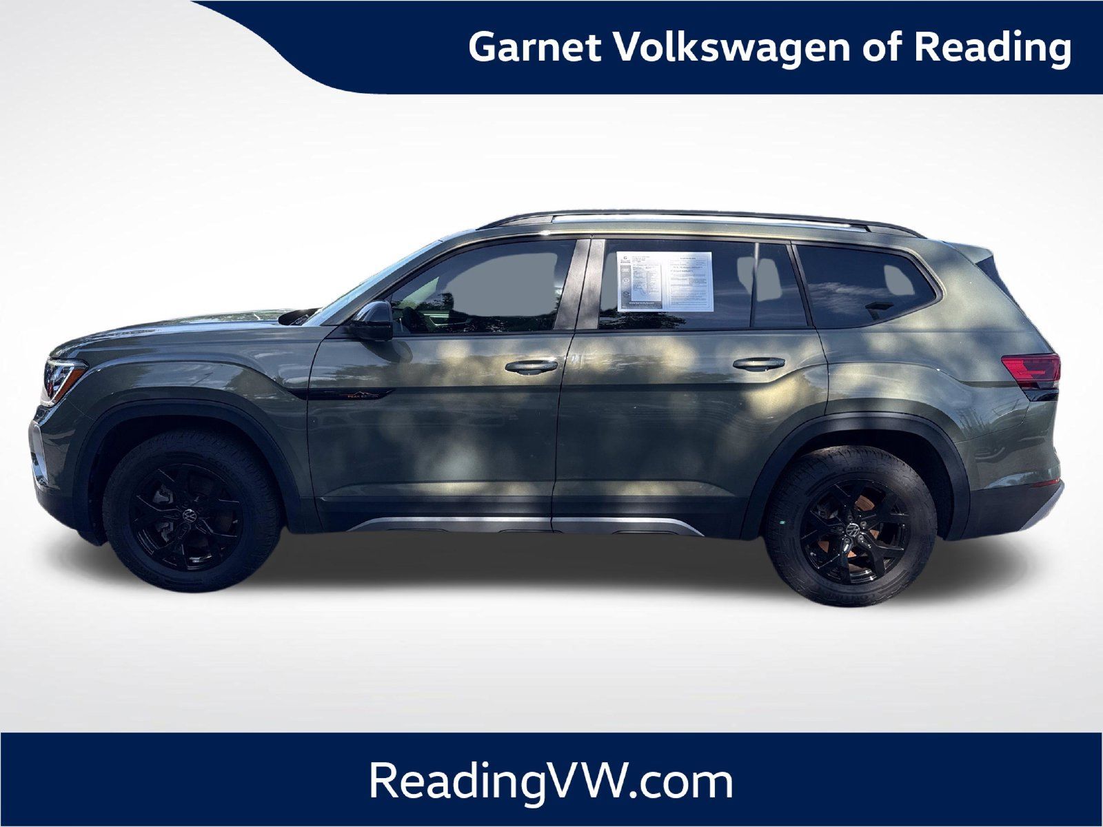 Certified 2025 Volkswagen Atlas Peak Edition SE AWD/4WD image 2