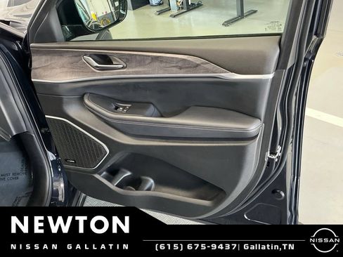 Used 2024 Jeep Grand Cherokee L Limited AWD/4WD image 63