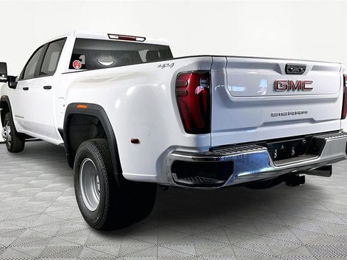 New 2026 GMC Sierra 3500 Pro w/ Convenience Package image 4