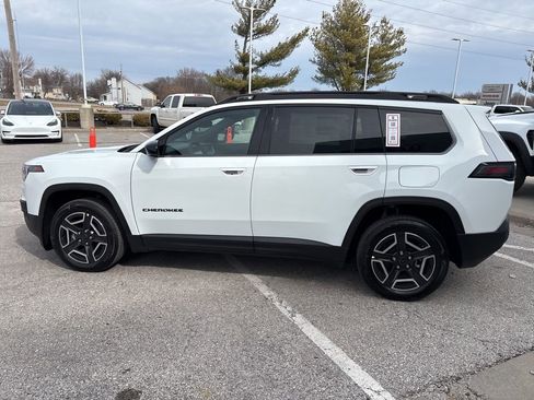 New 2026 Jeep Cherokee Limited AWD/4WD image 19