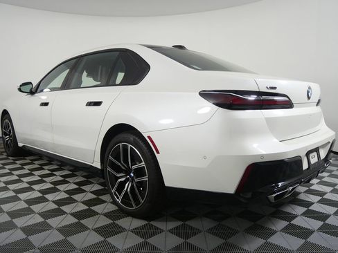 Certified 2023 BMW 760i xDrive w/ Executive Package image 5