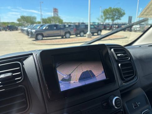 Used 2024 RAM ProMaster 2500 w/ Convenience Group FWD image 13