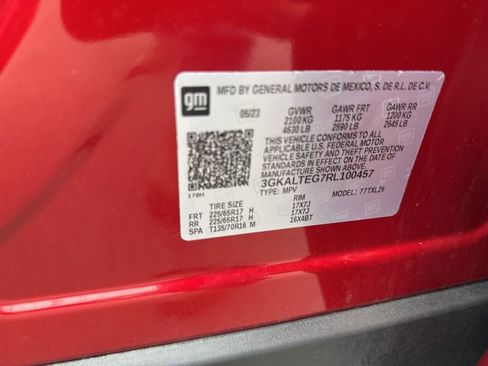 Used 2024 GMC Terrain SLE w/ Driver Convenience Package image 38